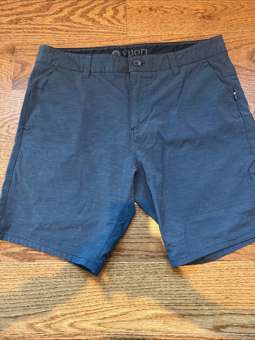 Vuori Aim Men's shorts- 32